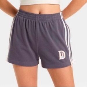 NWT Disney, Pull-On Elastic Waist Daisy Duck Shorts Pockets, Women’s Juniors